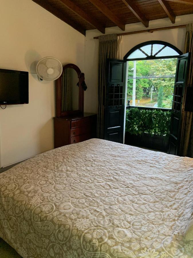 Casa Rosales 호텔 메딜린 외부 사진