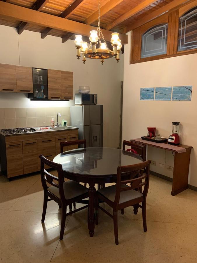 Casa Rosales 호텔 메딜린 외부 사진